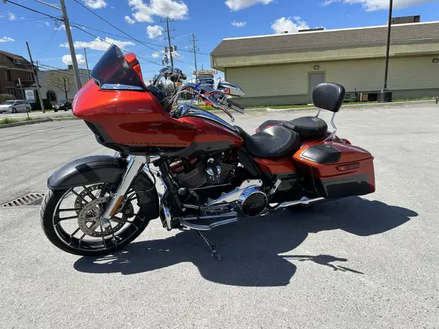 2018 Harley-Davidson FLTRXSE Road Glide CVO / 117 Cubic in in Street, Cruisers & Choppers in Ottawa - Image 6