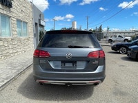 2017 VOLKSWAGEN GOLF ALLTRACK AWD NO ACCIDENTS, NO CLAIMS, WITH GREAT SERVICE HISTORY QualiTee Motor... (image 6)