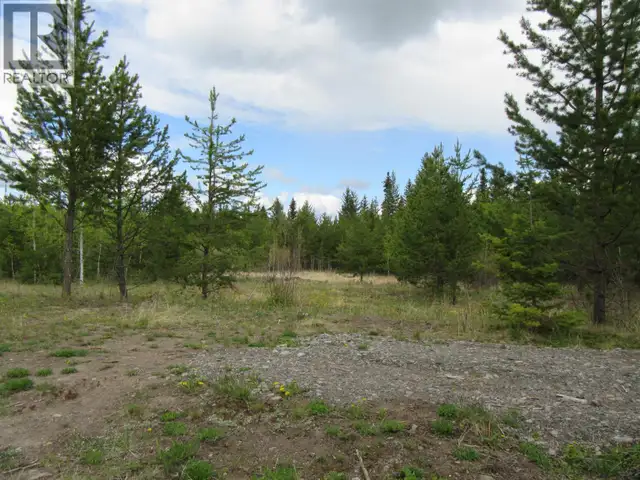 LOT B LONE BUTTE HORSE LAKE ROAD Lone Butte, British Columbia in Land for Sale in 100 Mile House - Image 8