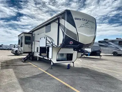 2019 Heartland Big Country 3560SS Fifth WheelLuxury Living. Residential Comfort. Built for the Long...