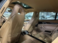 **SPRING SPECIAL!** FEATURING : 4S AWD, SUNROOF, DIGITAL GAUGE CLUSTER NAVIGATION DISPLAY, FINISHED... (image 7)