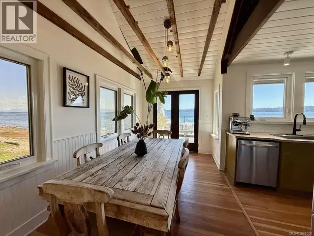 5696 Island Hwy S Union Bay, British Columbia in Houses for Sale in Comox / Courtenay / Cumberland - Image 12