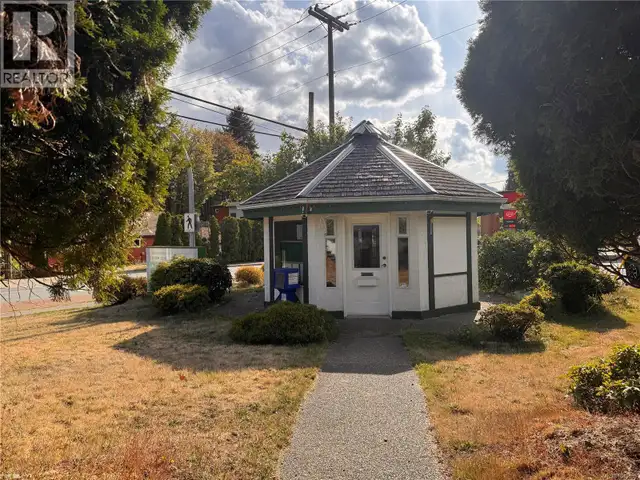 149 Cowichan Lake Rd Lake Cowichan, British Columbia in Houses for Sale in Victoria - Image 4