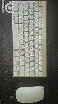 Apple Wireless Keyboard & Mouse Markham / York Region Toronto (GTA) Preview