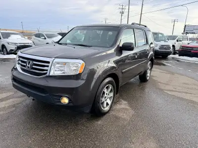 Its very clean in and out 2015 Honda Pilot