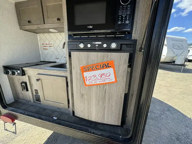 2024 ,Sunray,Sunset Park RV 109E in Travel Trailers & Campers in Kamloops - Image 11