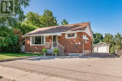 Discover the ideal student living space at 195 Edinburgh Road South a charming 1-bedroom basement un...