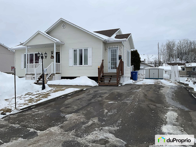 300 000$ - Maison à paliers multiples à vendre à La Baie dans Maisons à vendre  à Saguenay - Image 2