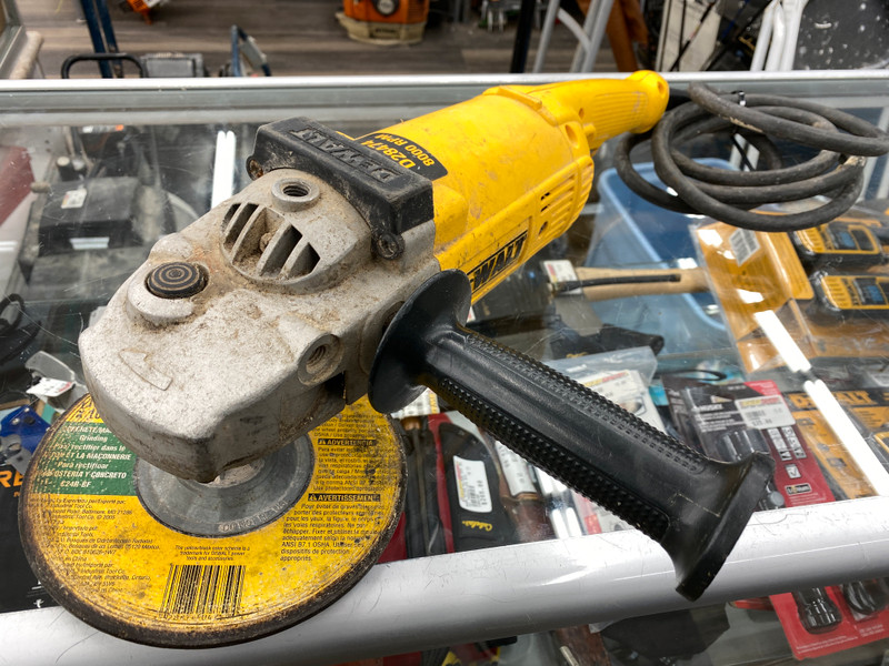 DeWalt D28474 7" Angle Grinder Tool Power Tools City of Toronto