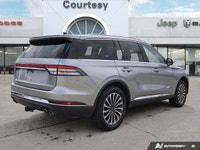 One Owner | Clean CARFAX | No Accidents | Immaculate Condition! Elevate every journey with the sophi... (image 5)