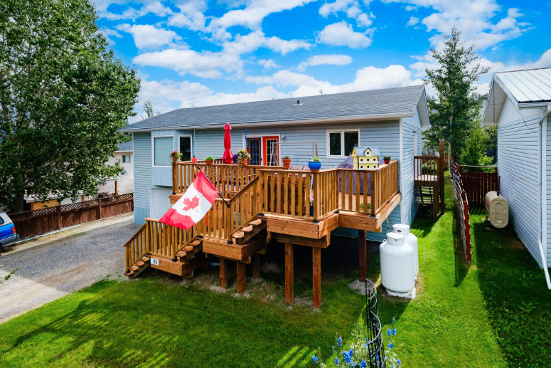 Turn key 4 Bedroom Home in Crestview! - Felix Robitaille® in Houses for Sale in Whitehorse