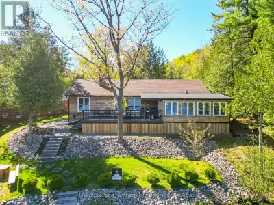 Experience Trout Lake at its best with this stunning, completely turn-key waterfront retreat. Perfec...