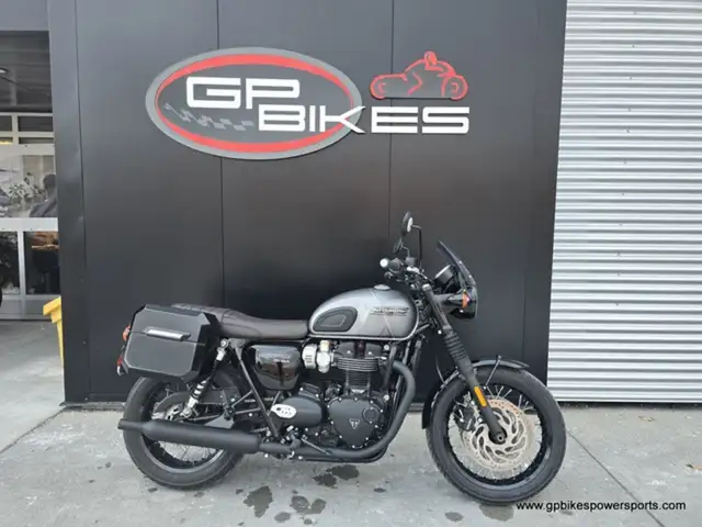 2025 Triumph Bonneville T120 Black Graphite / Matte Graphite in Street, Cruisers & Choppers in Oshawa / Durham Region - Image 2