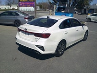 2020 Kia Forte Price $11999 178500 KM ON or QC Safety Included Warranty Included Carfax Included Aut... (image 3)