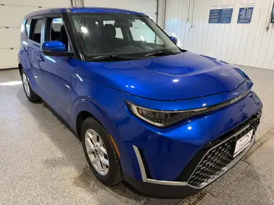 Unique Style Meets Everyday Practicality Stand out from the crowd with this 2023 Kia Soul EX! Powere...