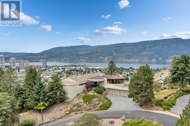 828 Mount Royal Drive Kelowna, British Columbia in Houses for Sale in Penticton - Image 2