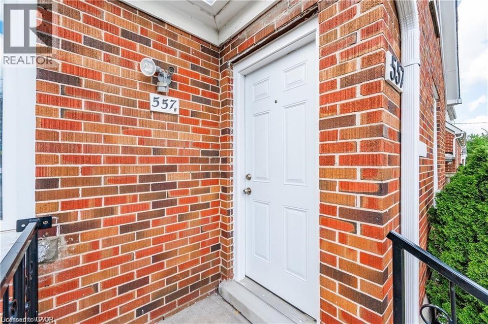 557 STIRLING Avenue S Unit# Upper Kitchener, Ontario 2