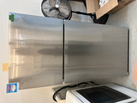 4220- Réfrigérateur Whirlpool Stainless congélateur en haut refr