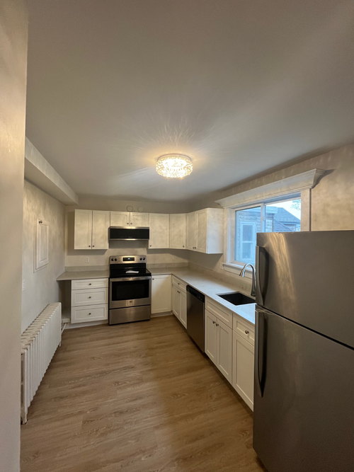 ALL-UTILITIES INCLUDED!! Enjoy living in one of Halifax’s most convenient and active neighbourhoods....