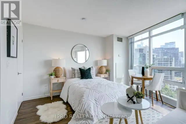 1407 - 219 FORT YORK BOULEVARD Toronto (Niagara), Ontario in Condos for Sale in City of Toronto - Image 4
