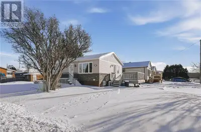 Welcome to this charming 2+1 bedrooms (with plenty of room for a 2nd in the lower level), 2 Bath hom...