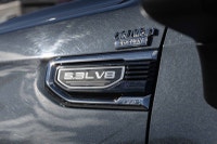 Wheaton Buick GMC Engine: 8 Cylinder Engine 5.3L/325CI L/100Km City: 14.3 L/100Km Hwy: 10.6 Safety E... (image 7)