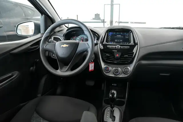 2022 Chevrolet Spark LS Carplay Caméra de recul Bluetooth in Cars & Trucks in Longueuil / South Shore - Image 15