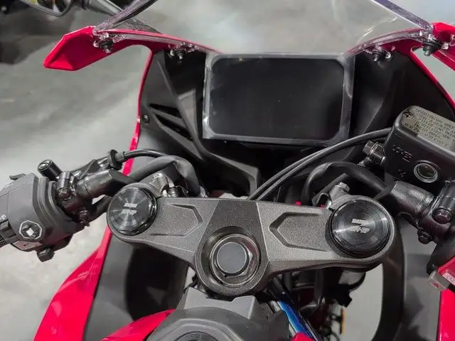 2025 Honda CBR650R in Street, Cruisers & Choppers in Calgary - Image 15