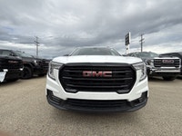 AMVIC Licensed Dealer * Elevation Edition * Power Liftgate * Rear Vision Camera * Keyless Open * 6-S... (image 2)