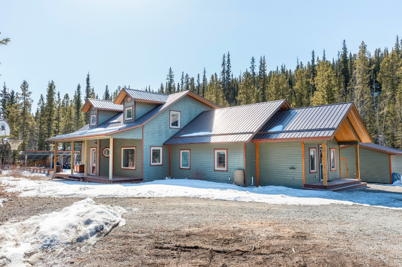 Country Residential, 15 Mins from Downtown! - Felix Robitaille® in Houses for Sale in Whitehorse