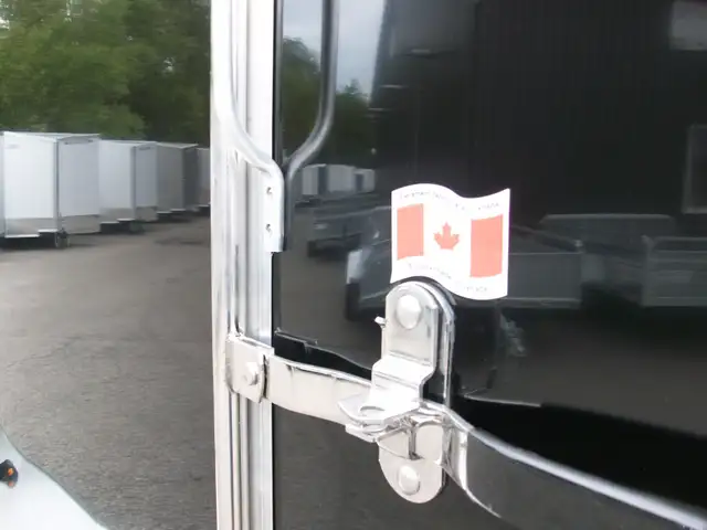 2025 Weberlane ALUMINIUM 7' X 14' V-NOSE 2 ESSIEUX A GLISSIERE B in Cargo & Utility Trailers in Laval / North Shore - Image 12
