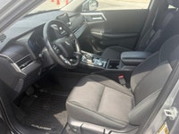 One Owner, ES 7-Passenger, S-AWC Super-All Wheel Drive Control , 2.5L, Heated P/Seats, Apple Carplay... (image 9)