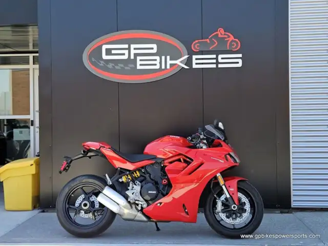 2023 Ducati Supersport 950 Ducati Red in Sport Bikes in Oshawa / Durham Region - Image 3
