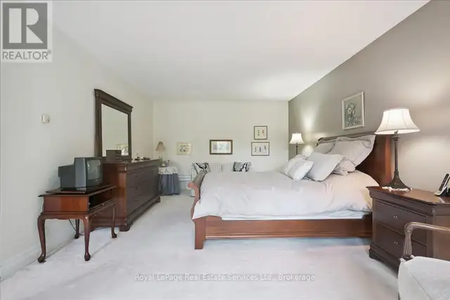 281 PINEHURST DRIVE Oakville (FD Ford), Ontario in Houses for Sale in Oakville / Halton Region - Image 37