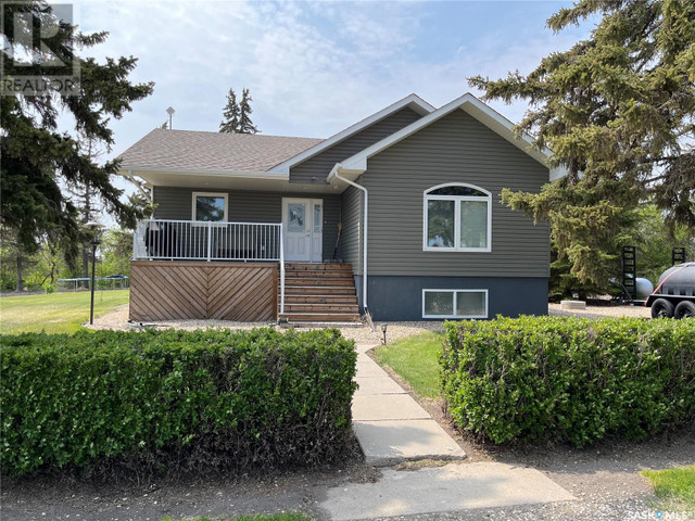 Baillie Acreage Abernethy Rm No. 186, Saskatchewan in Houses for Sale in Regina - Image 3