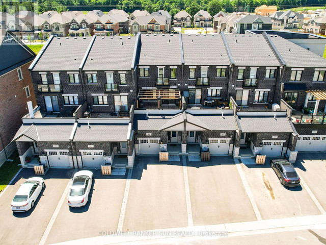 401 KLEINBURG SUMMIT WAY Vaughan, Ontario in Houses for Sale in Markham / York Region - Image 4