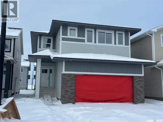 327 Asokan BEND Saskatoon, Saskatchewan in Houses for Sale in Saskatoon - Image 2