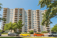 Apartment for rent in Montreal/Saint-Laurent STOVE AND REFRIGERATOR INCLUDED! 55 LAFRAMBOISE is a mo... (image 8)