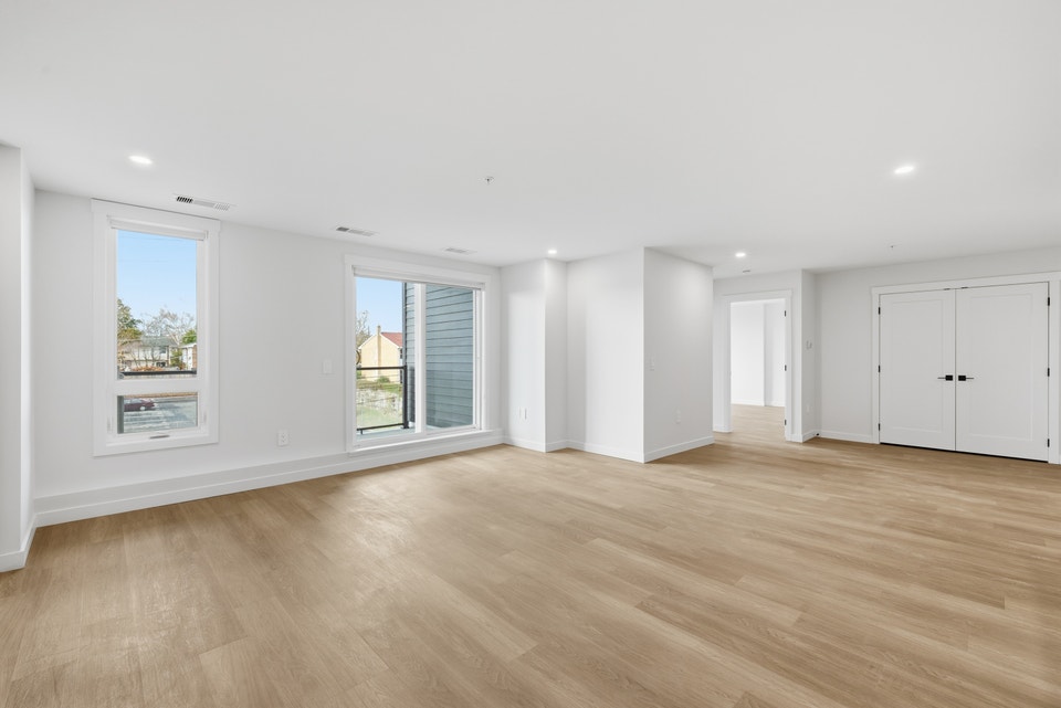 2 Bedroom + Den Apartment 4