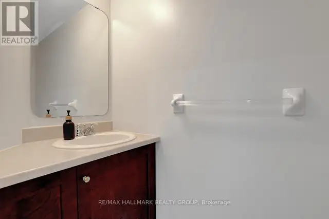 553 BURLEIGH PRIVATE Ottawa, Ontario62865714249090124