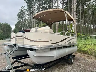 ***FINANCING IS AVAILABLE*** 2009 16' LEGEND PONTOON BOAT 25HP MERCURY 4 STROKE EFI FUEL INJECTED MO...