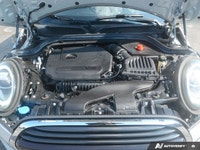 Navigate city streets with playful confidence and undeniable style in this 2021 MINI 5 Door Cooper H... (image 7)