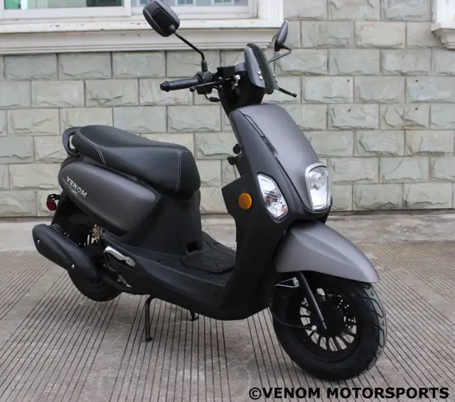 NEW 49CC SCOOTER | STREET LEGAL | MOPED | AUTOMATIC TRANSMISSION in Scooters & Pocket Bikes in Cape Breton - Image 3