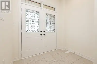 81 BOUNDARY BOULEVARD Whitchurch-Stouffville (Stouffville), Onta