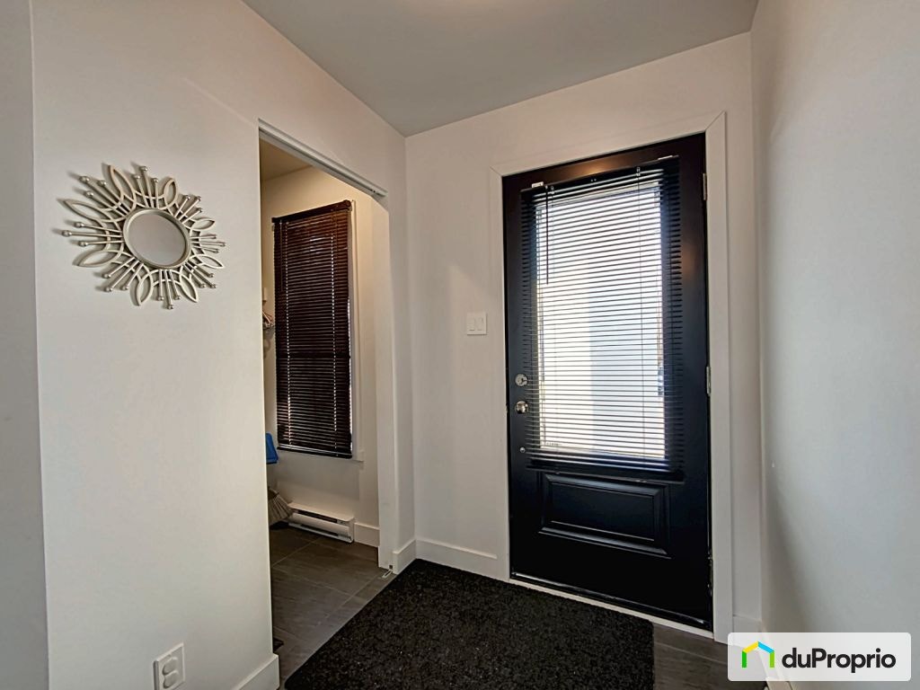 $430,000 - Semi-detached in Drummondville (Drummondville) — photo 2