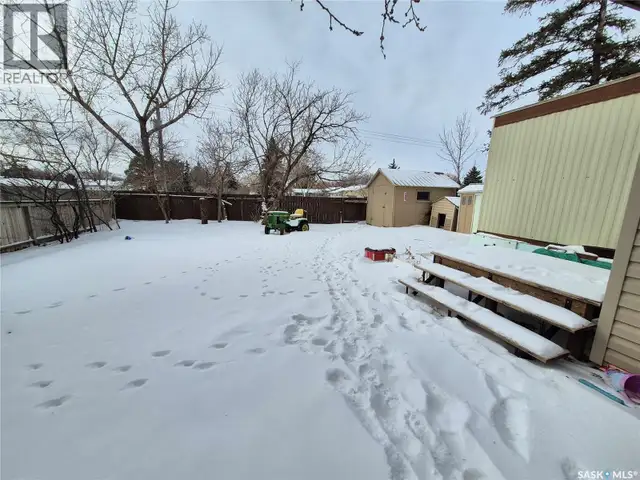 129 17th STREET NE Weyburn, Saskatchewan in Houses for Sale in Regina - Image 22