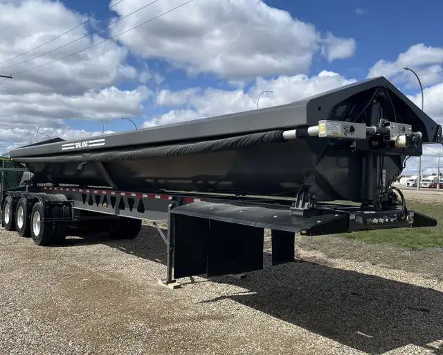 2023 TRAIL KING TK60SSD-41 side dump trailer in Heavy Trucks in Regina - Image 3