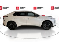 *** Grounded Demo *** Thornhill Toyota Proudly Presents This Former Demo White 2026 Toyota bZ with X... (image 8)