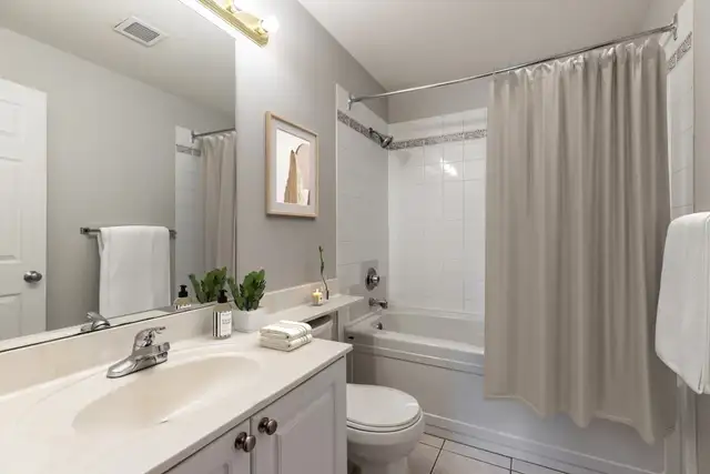 The Carrington - 2 Bedroom available at 1017 - 11 Avenue SW, Cal in Long Term Rentals in Calgary - Image 15