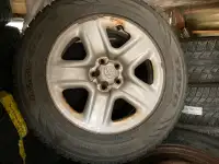 4x pneus hiver 225 65 17 toyo monte sur roue rav 4 500$